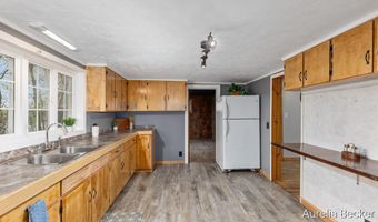 425 S Cedar St, Allegan, MI 49010