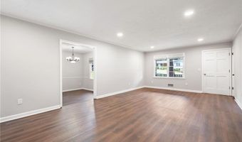 305 Summer Ct, Woodstock, GA 30188