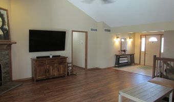 1401 Sanders Dr, Auburn, IN 46706