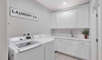 18950 Pachappa Rd, Apple Valley, CA 92307