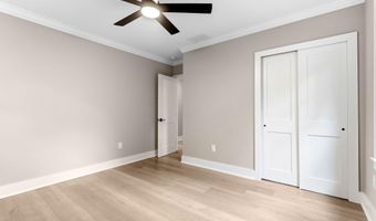 205 E MERCHANT St, Audubon, NJ 08106