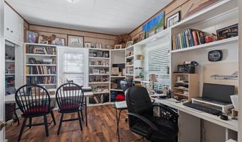 902 F St, Barling, AR 72923