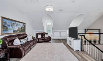 705 LYLES Ln, Alexandria, VA 22314