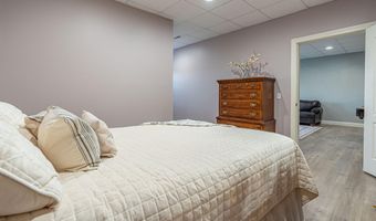 15590 Piper Spring Ave, Abingdon, VA 24210