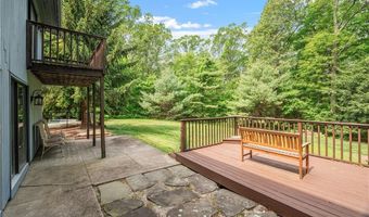 24 Lincoln Dr, North Smithfield, RI 02896