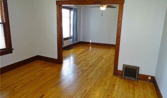 2412 5th St, Eau Claire, WI 54703