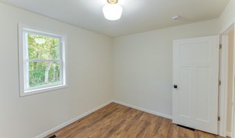 927 75th St, Amery, WI 54001