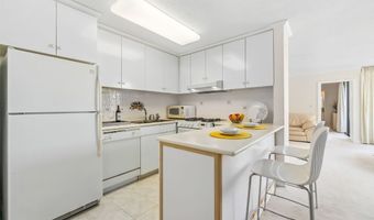 2215 Aloha Dr DH1701, Honolulu, HI 96815