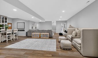 5895 Menza Dr, Auburn, IN 46706