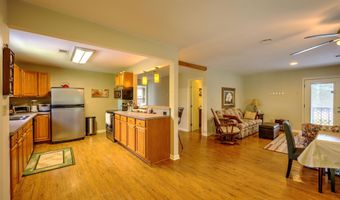 39 Harrison Rd, Bay St. Louis, MS 39520