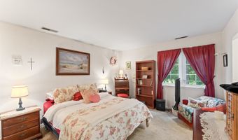 156 Heatherwood Dr 156, Brookfield, CT 06804