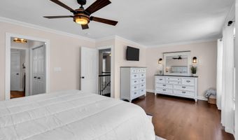 34 Marlin Ct, Bayville, NJ 08721