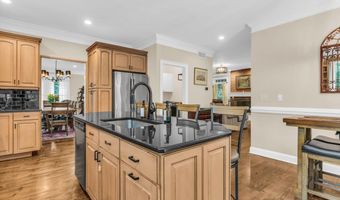 41 Sears Ave, Atlantic Highlands, NJ 07716