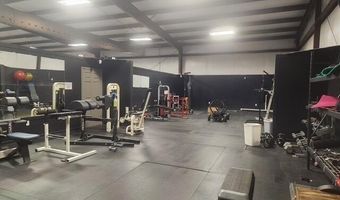 416 Barnett Dr, Batesville, AR 72501