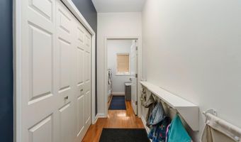 4614 Sawgrass Dr W, Ann Arbor, MI 48108