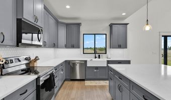 969 E YELLOW PINE Ave, Athol, ID 83801