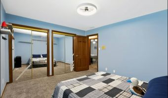 8852 Ridge Hill Dr, Indianapolis, IN 46217