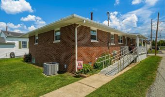 743 Lee St, Barboursville, WV 25504