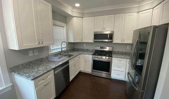 2256 S GARFIELD St 11, Arlington, VA 22206