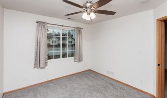 2840 Ashland Ct, Altoona, IA 50009
