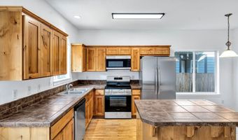 17934 SW NIKS Dr, Beaverton, OR 97003