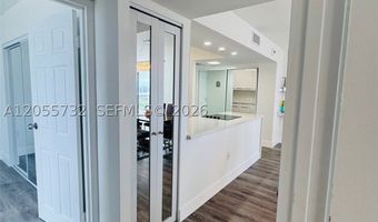 3625 N Country Club Dr 2409, Aventura, FL 33180