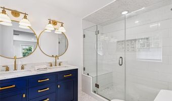 61 Harlem St, East Providence, RI 02916
