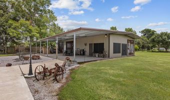 1054 Preston Broussard Rd, Arnaudville, LA 70512