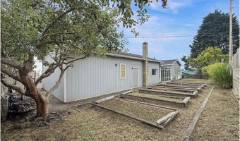 98603 CAMELLIA Dr, Brookings, OR 97415