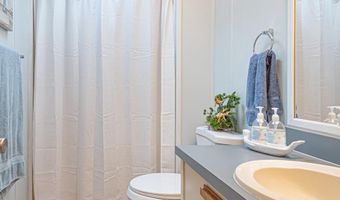 19 ANCHOR WAY Dr, Berlin, MD 21811
