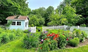 199 Main St, Belfast, ME 04915