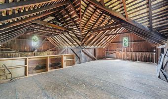 329 W 5th St, Auburn, IN 46706