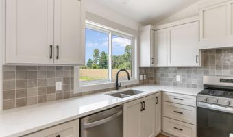 11913 Everett Ave, Allendale, MI 49401