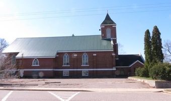 172 N Main St St, Adams, WI 53910