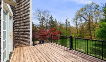 900 South Rd, East Greenwich, RI 02818