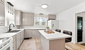516 Lincoln St, Ainsworth, IA 52201