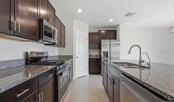 5224 WHITE CHICORY Dr, Apollo Beach, FL 33572