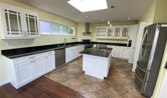 1886 St Louis Dr, Honolulu, HI 96816