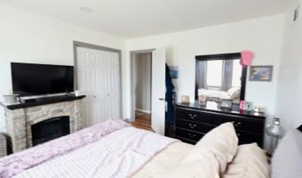 4 Sickle St, Andover, NJ 07801