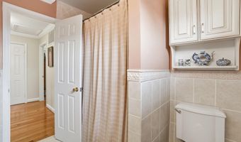 1230 23RD St S, Arlington, VA 22202