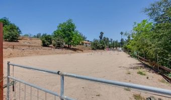 2605 Kauana Loa Dr, Escondido, CA 92029
