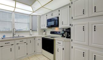 638 Puffin Dr, Barefoot Bay, FL 32976