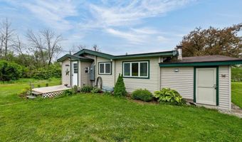 28 Hilltop Rd, Alburgh, VT 05440
