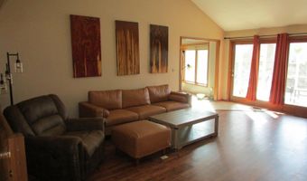 1401 Sanders Dr, Auburn, IN 46706