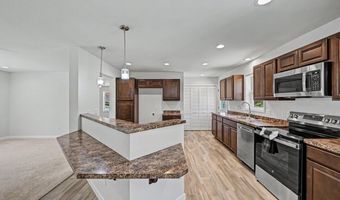 90 Oneida Trl, Albrightsville, PA 18210