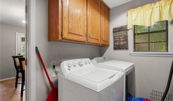 1321 Springhills Dr, Alma, AR 72921