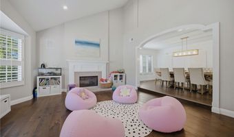 29644 Kimberly Dr, Agoura Hills, CA 91301