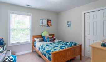715 Hohlier Ln, Avon, IN 46123