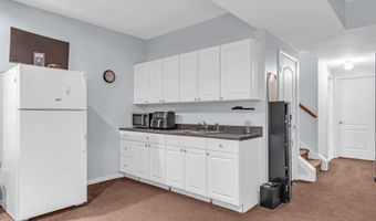 252 Hawthorn Ln, Barnegat, NJ 08005