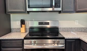 711 Burbrook Ln, Boiling Springs, SC 29316